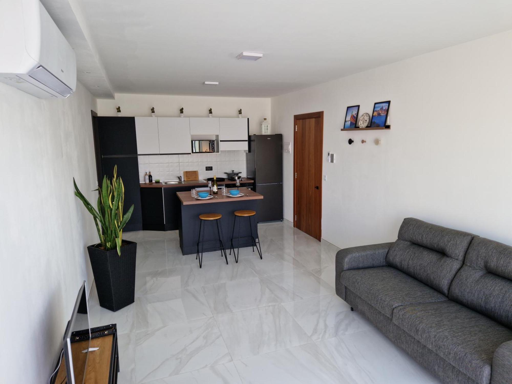 Apartmán Sea View New Penthouse Terrace & Garage Parking St. Paul's Bay Exteriér fotografie