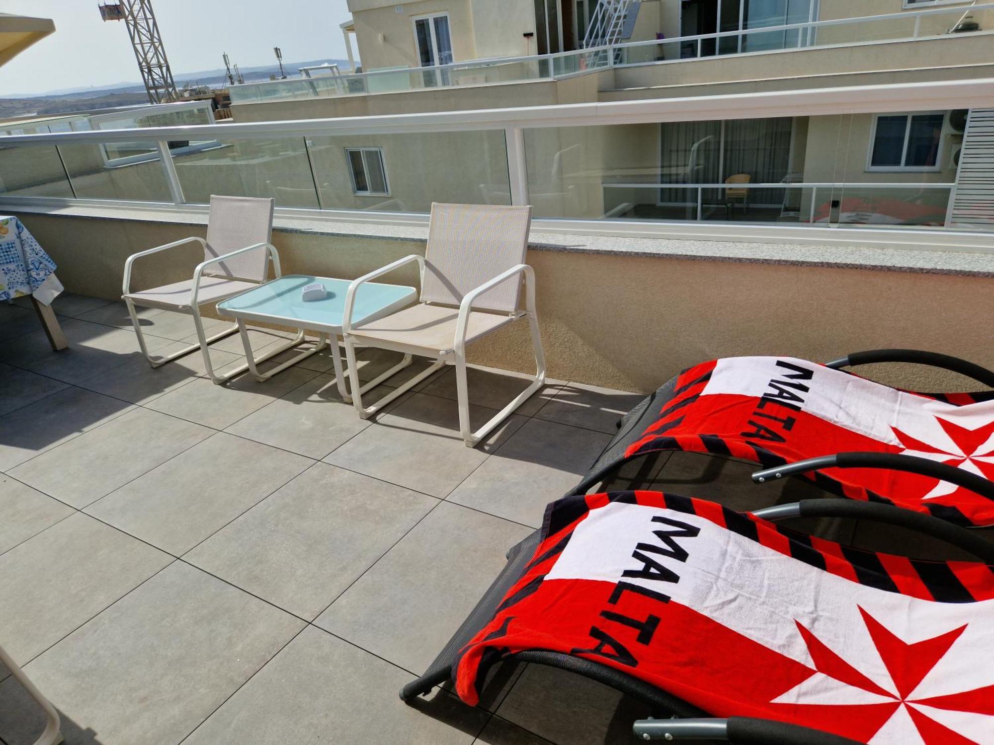 Apartmán Sea View New Penthouse Terrace & Garage Parking St. Paul's Bay Exteriér fotografie