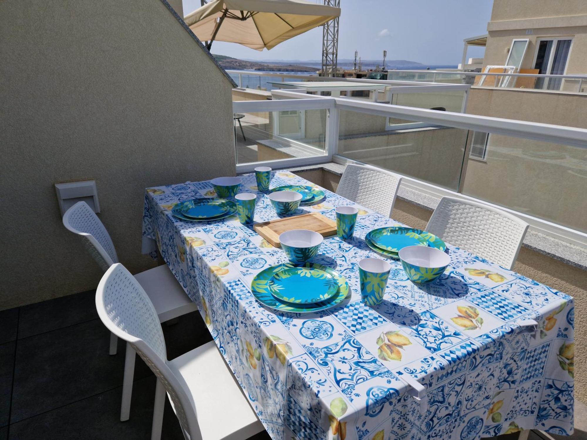 Apartmán Sea View New Penthouse Terrace & Garage Parking St. Paul's Bay Exteriér fotografie
