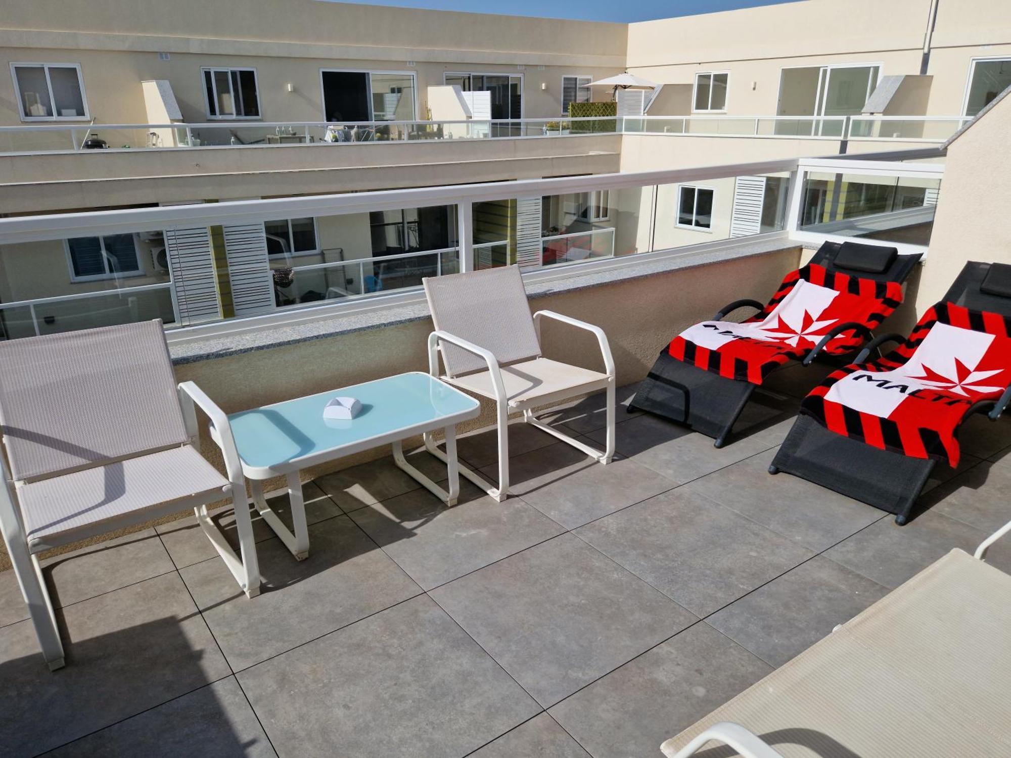 Apartmán Sea View New Penthouse Terrace & Garage Parking St. Paul's Bay Exteriér fotografie