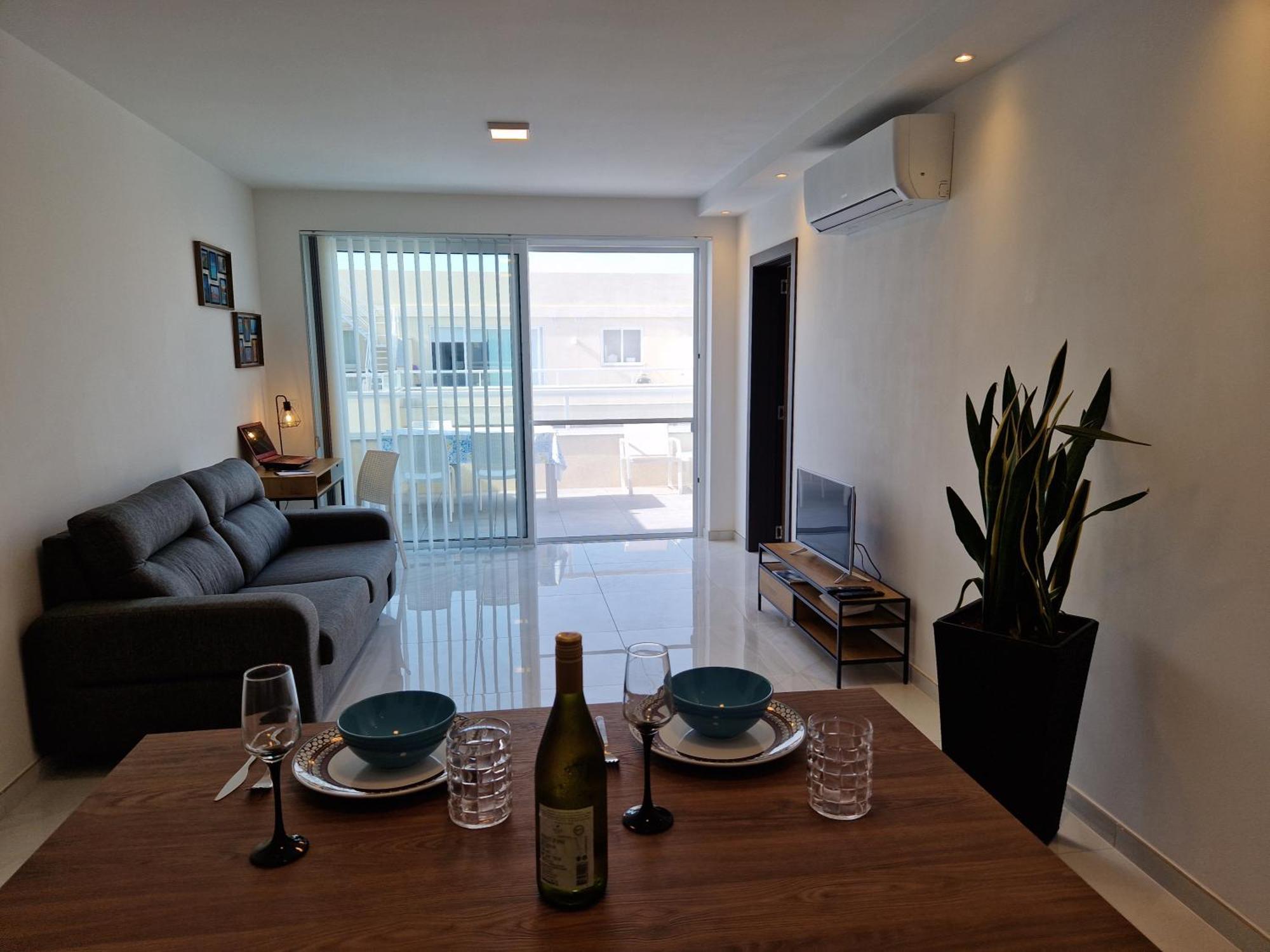 Apartmán Sea View New Penthouse Terrace & Garage Parking St. Paul's Bay Exteriér fotografie
