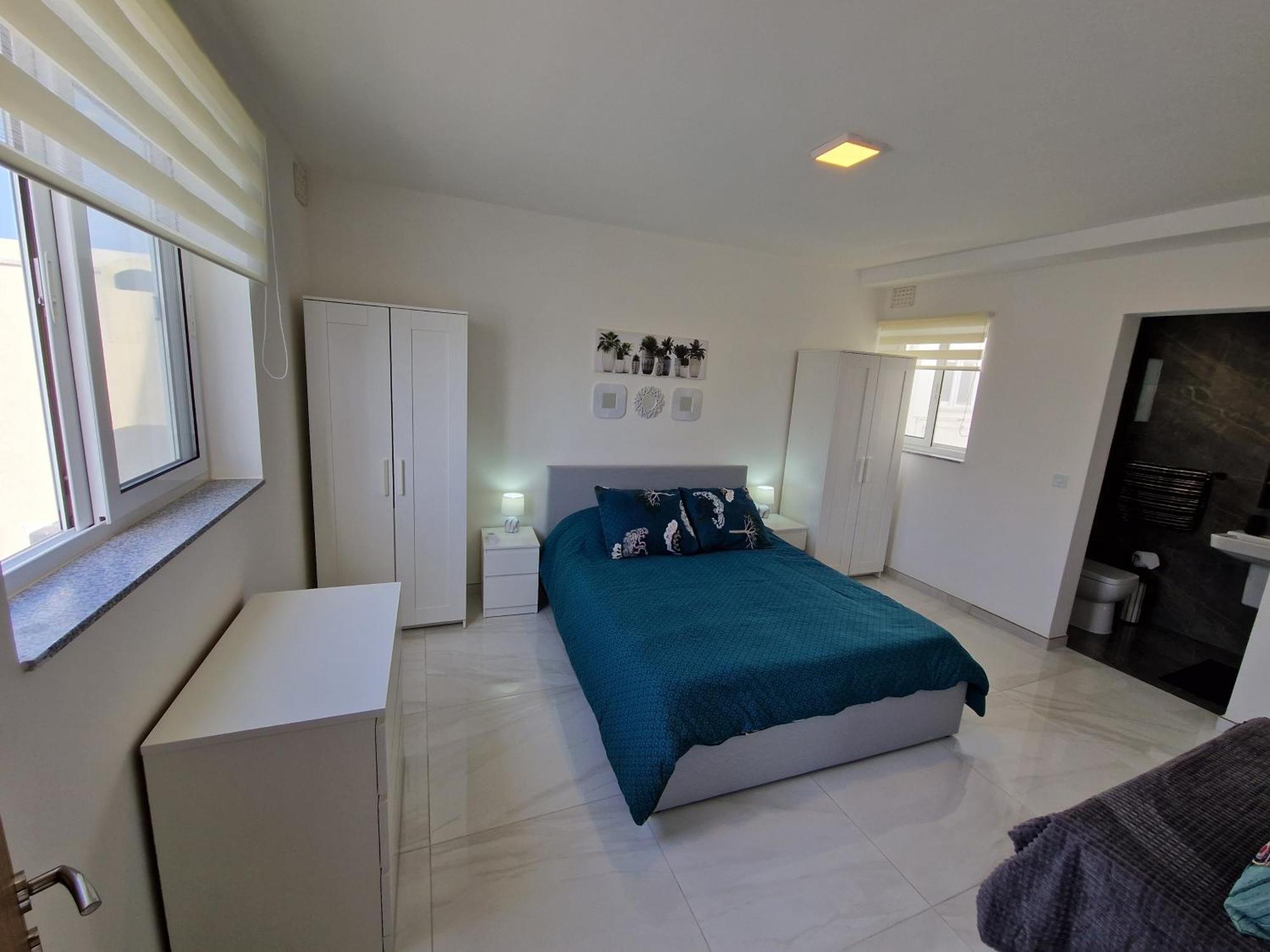 Apartmán Sea View New Penthouse Terrace & Garage Parking St. Paul's Bay Exteriér fotografie
